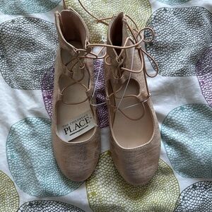 NWT children’s place shoes size 1 girls